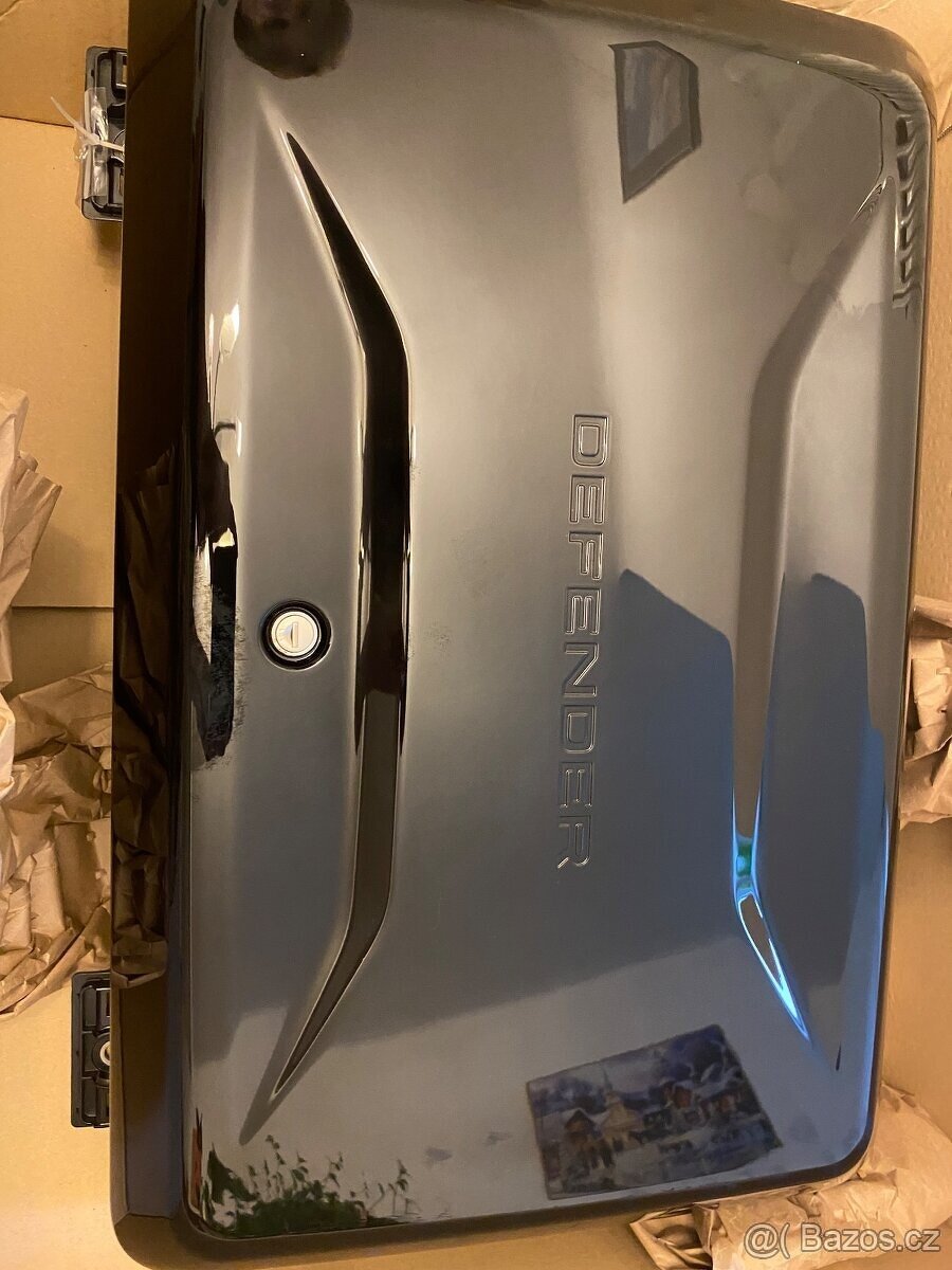 LR Defender - nový boční nosič vybavení - 3