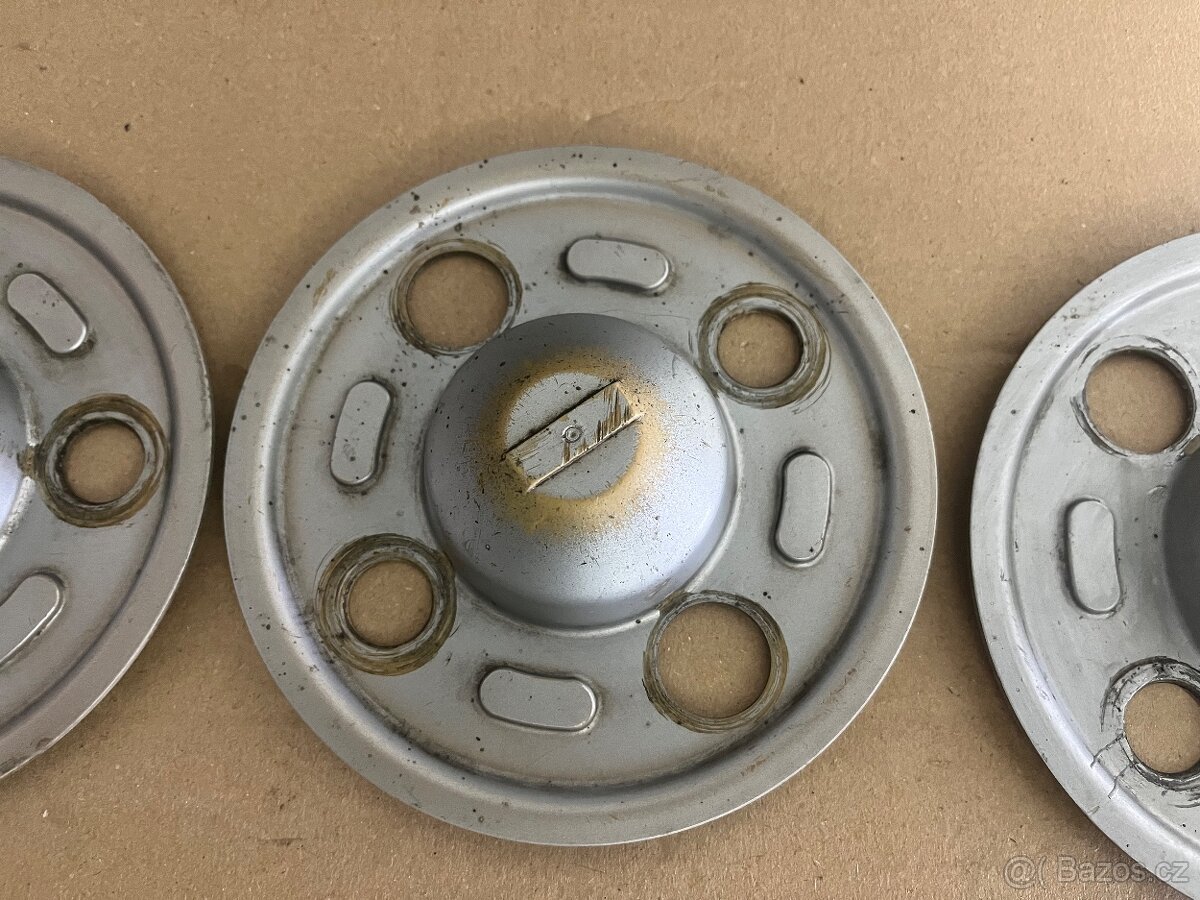 Škoda Favorit-originální sada poklic - 3