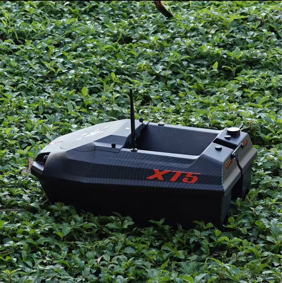 Zavážecí lodička XT5 bez GPS - 3