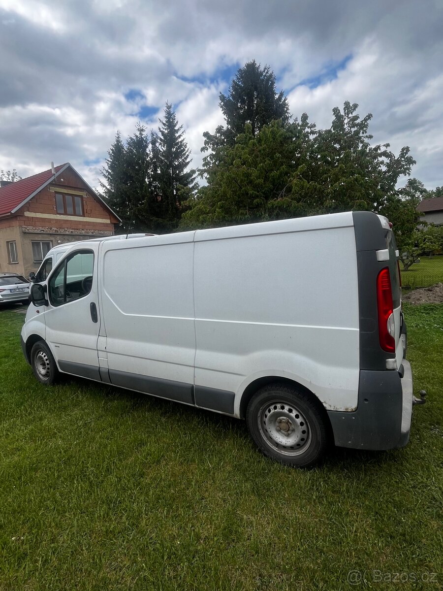 Opel vivaro 1.9cdti - 3