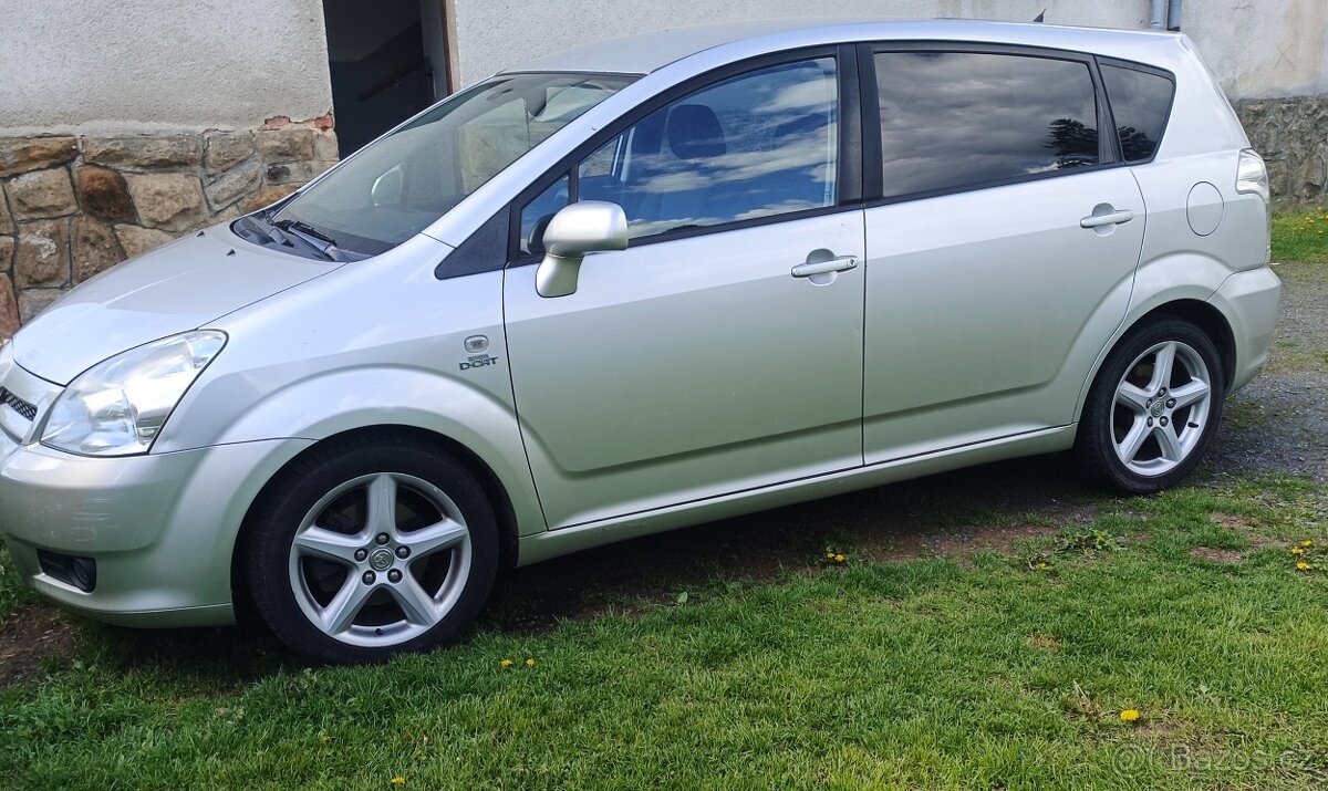 Toyota Corolla Verso 2, 2 D-4D 130kw - 3