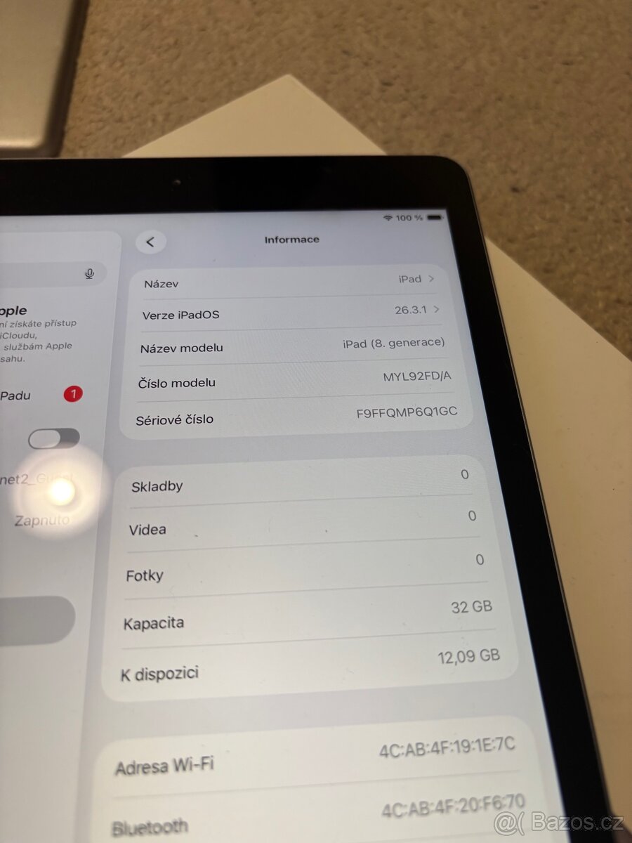 Apple iPad 8th 32GB, iOS 26.3 - 3