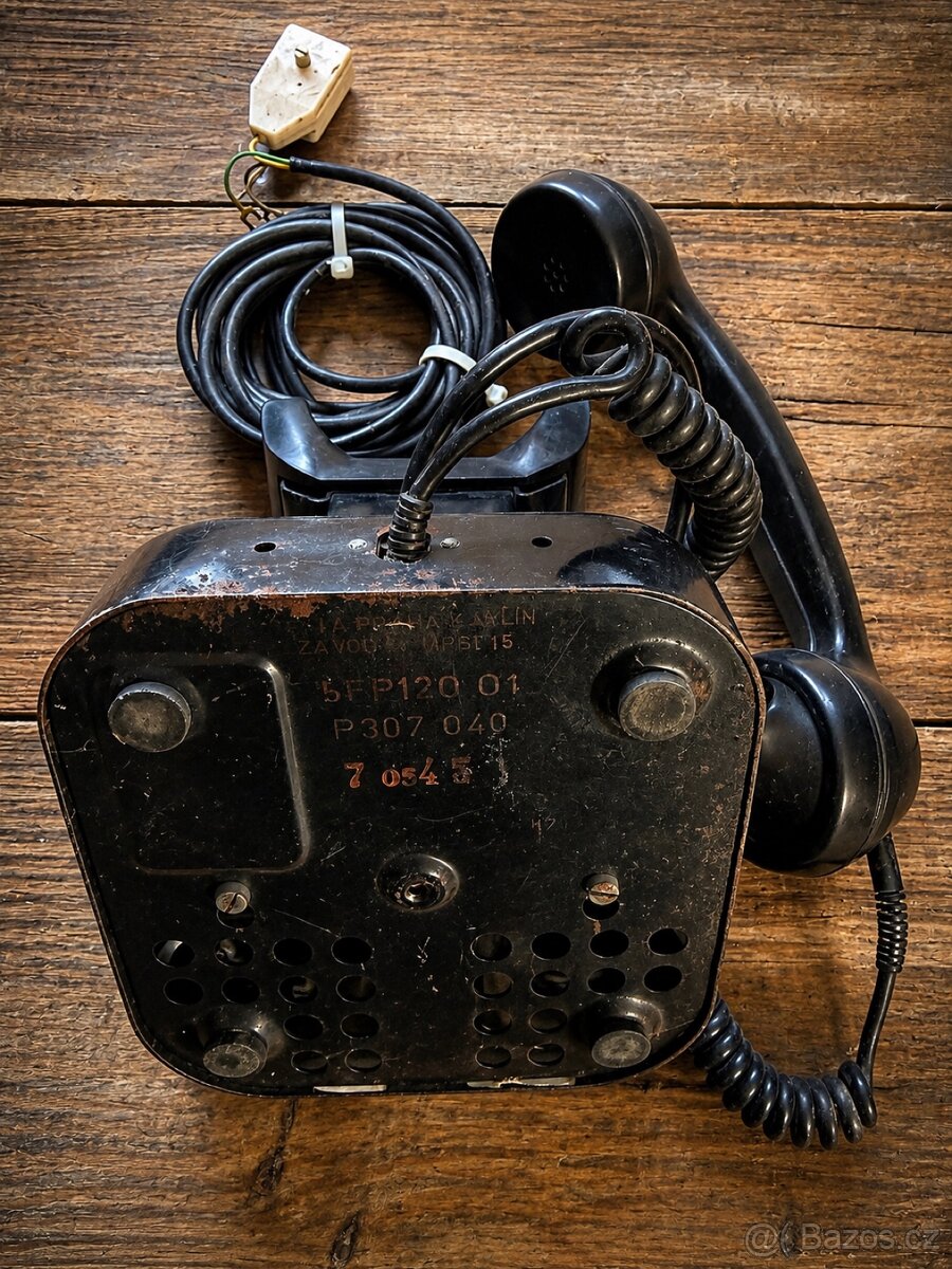 Starožitný bakelitový telefon Tesla - 3