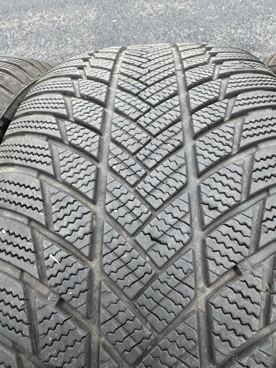 Zimní pneu 265/50/19 Bridgestone RFT - 3