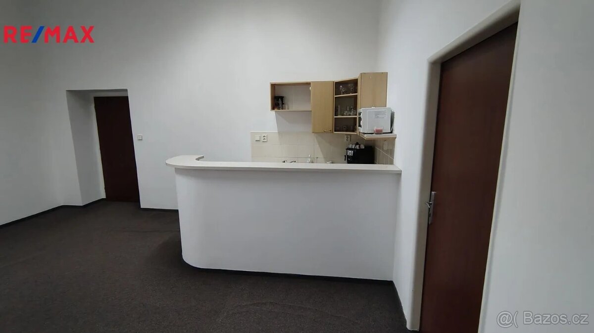 Pronájem kanceláří 115m², Děčín - 3