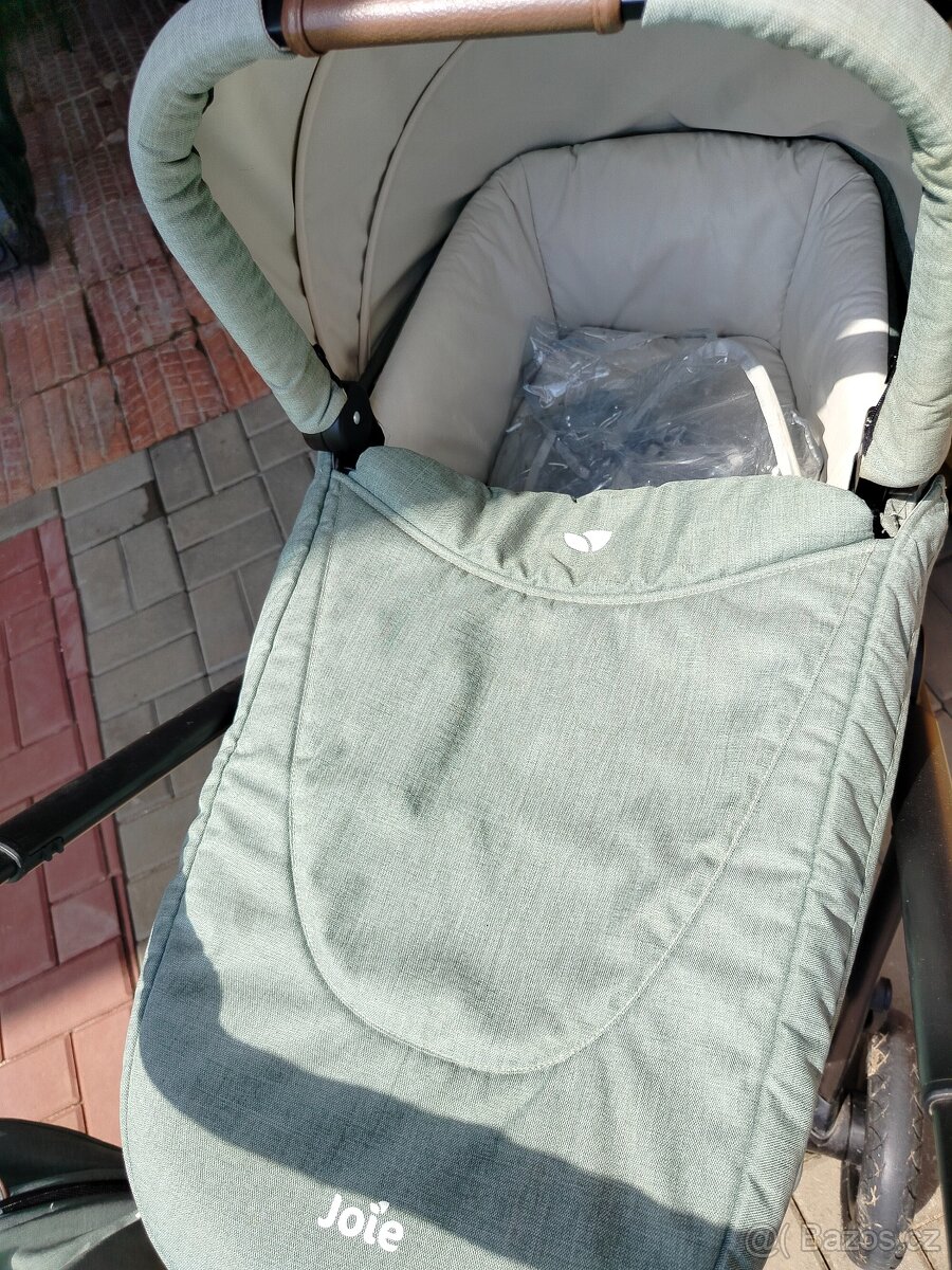 Khaki moc hezky kočárek Joie - 3