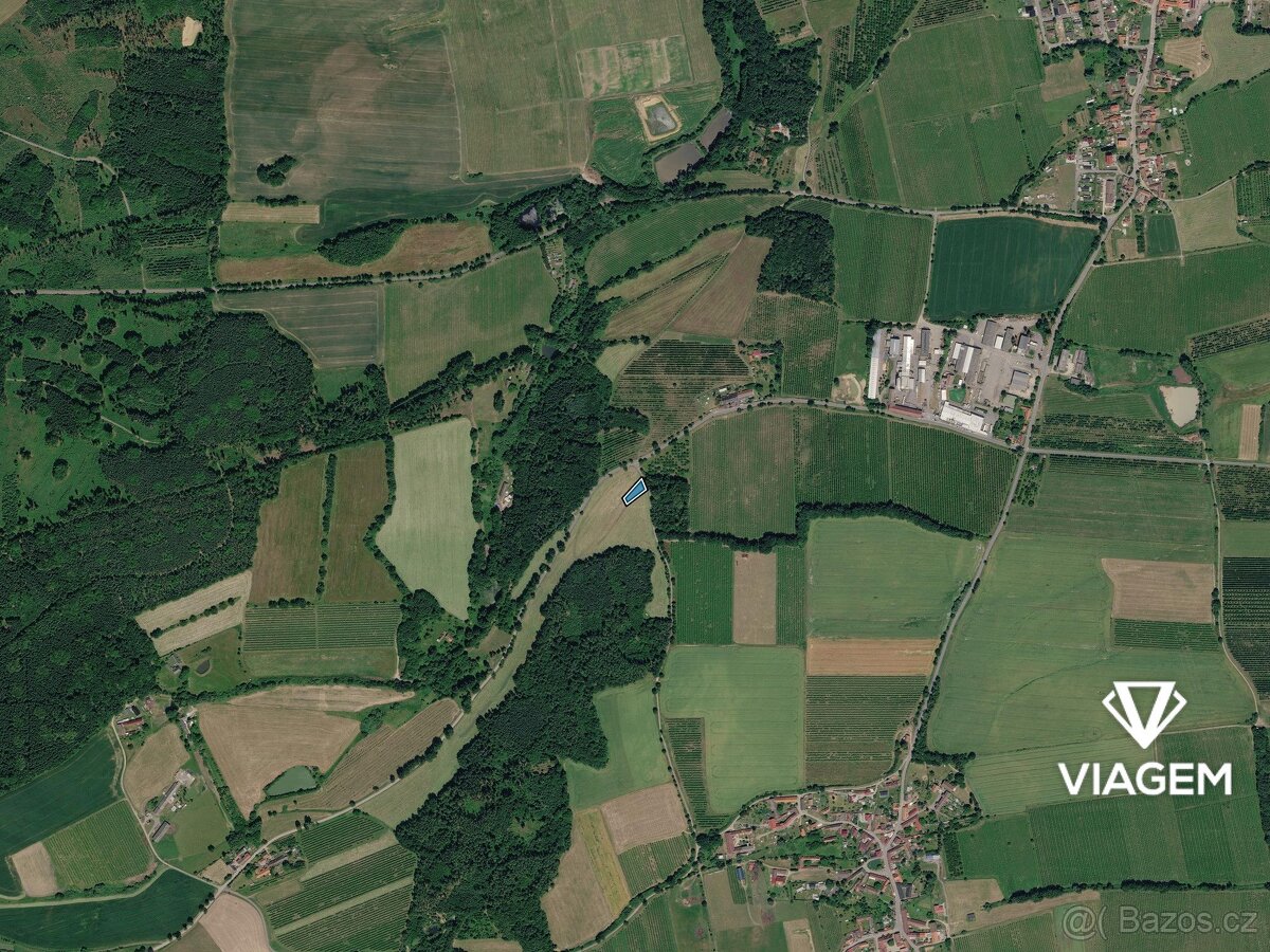Pole 934 m², Podíl 50 % o výměře 467 m² - 3