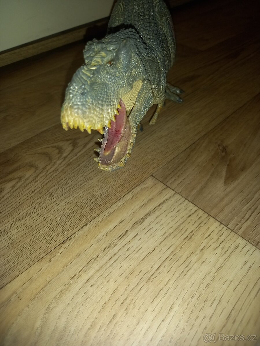 Dinosaurus 3 - 3