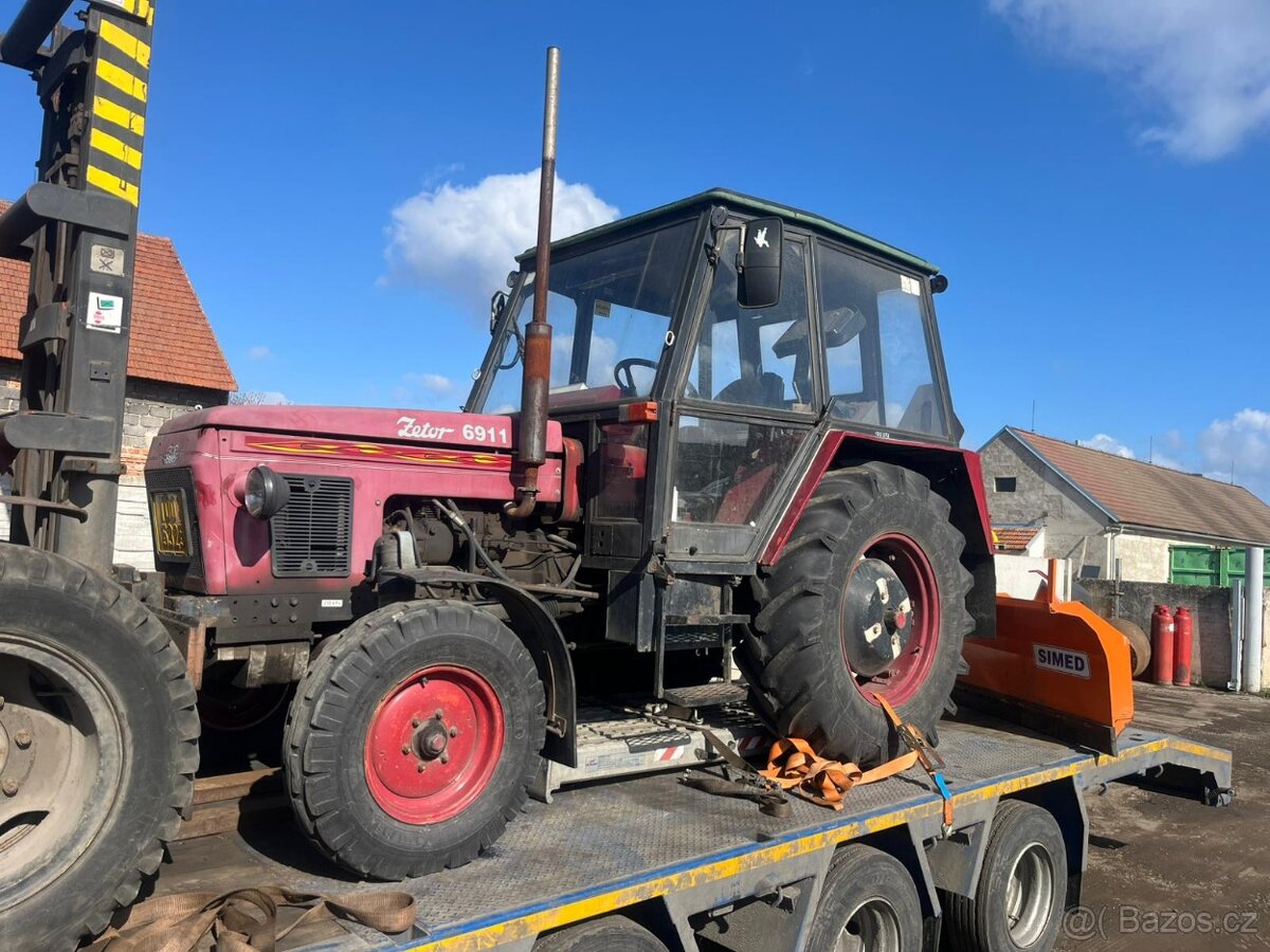 Traktor Zetor 6911 - 3