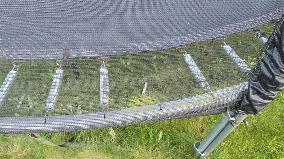 Trampolína zdarma za odvoz – Pardubice, Svítkov - 3