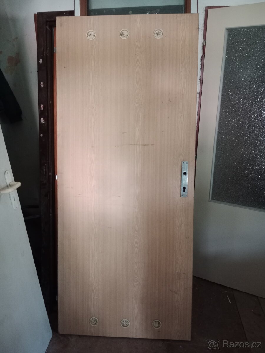 Interiérové dveře 80 cm, různé druhy. - 3