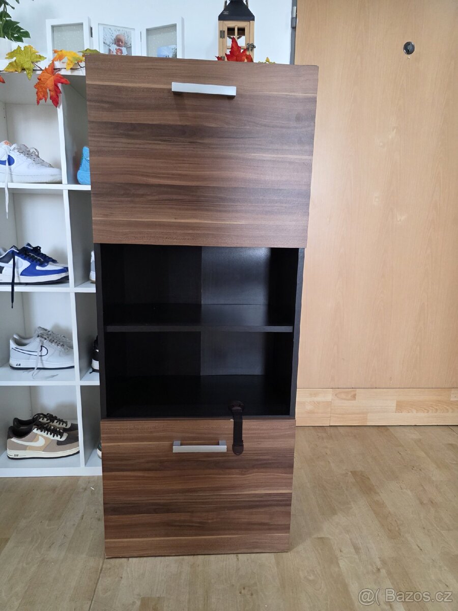 Obývací stěna použitá. - 3