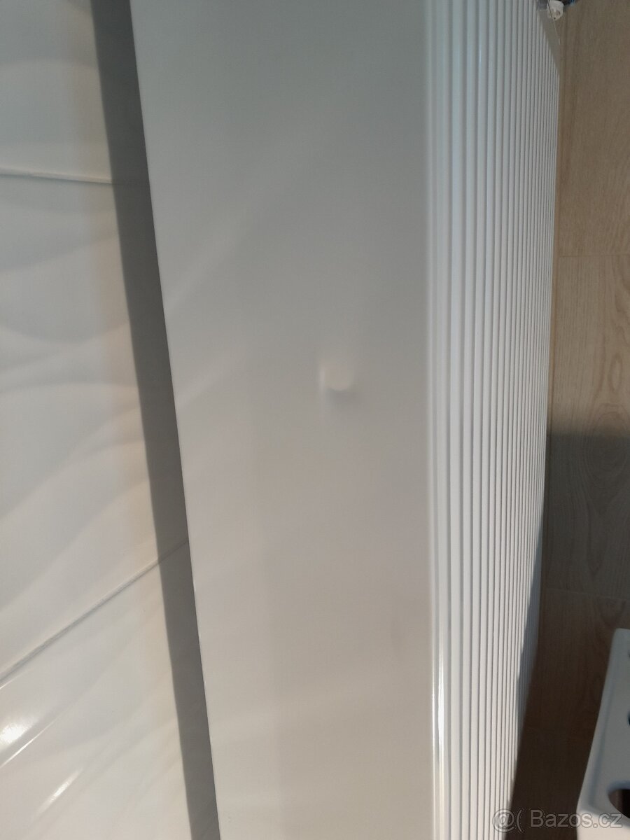 Třídeskový radiátor Klasik 33-90x70 - 3