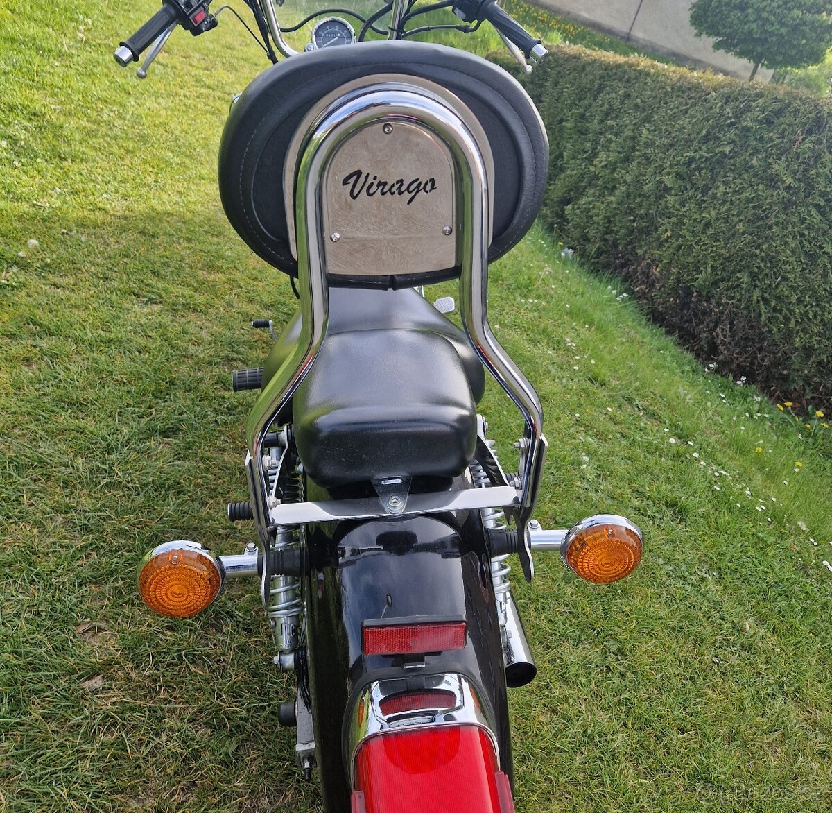 Yamaha Virago 125 a 250 - zadní opěrka spolujezdce - 3
