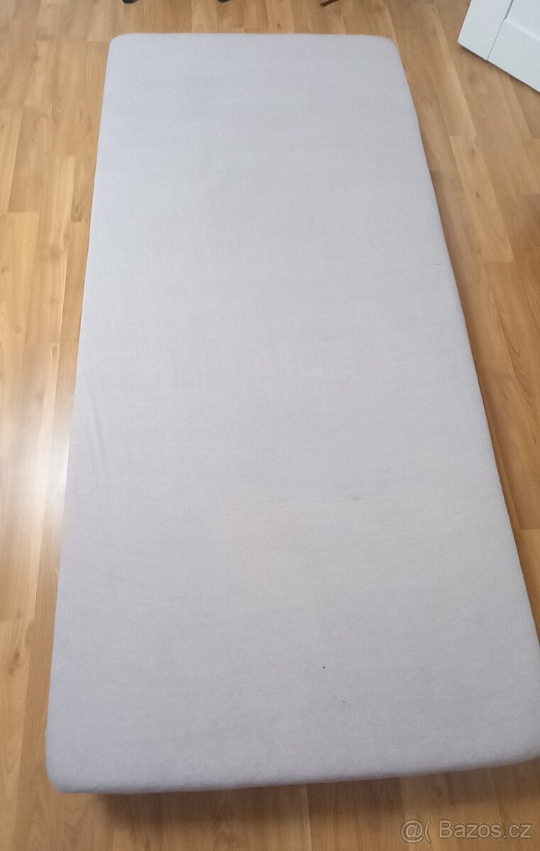 Prodám postel 200x90cm - 3