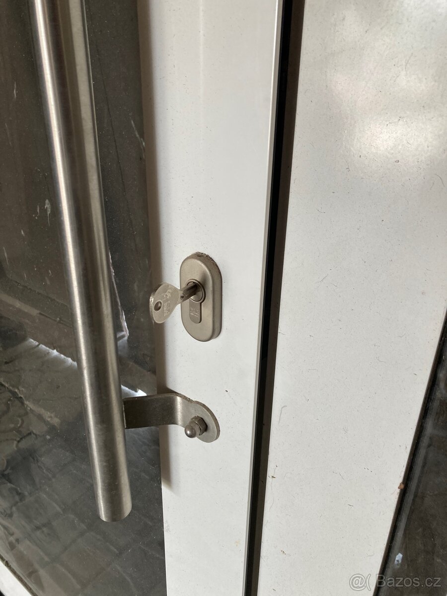 Vchodové hliníkové dveře - 3