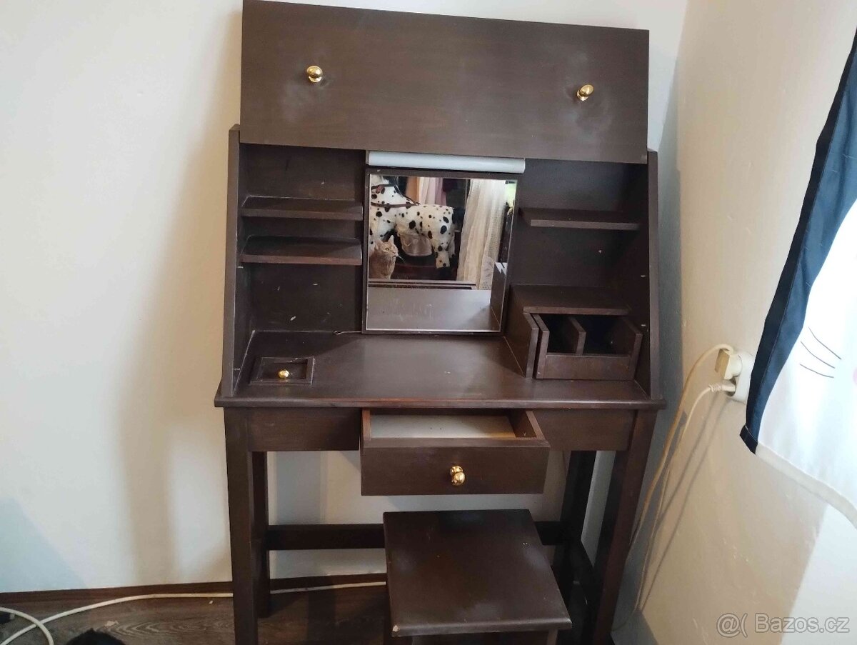 kosmetický starožitný stolek - 3