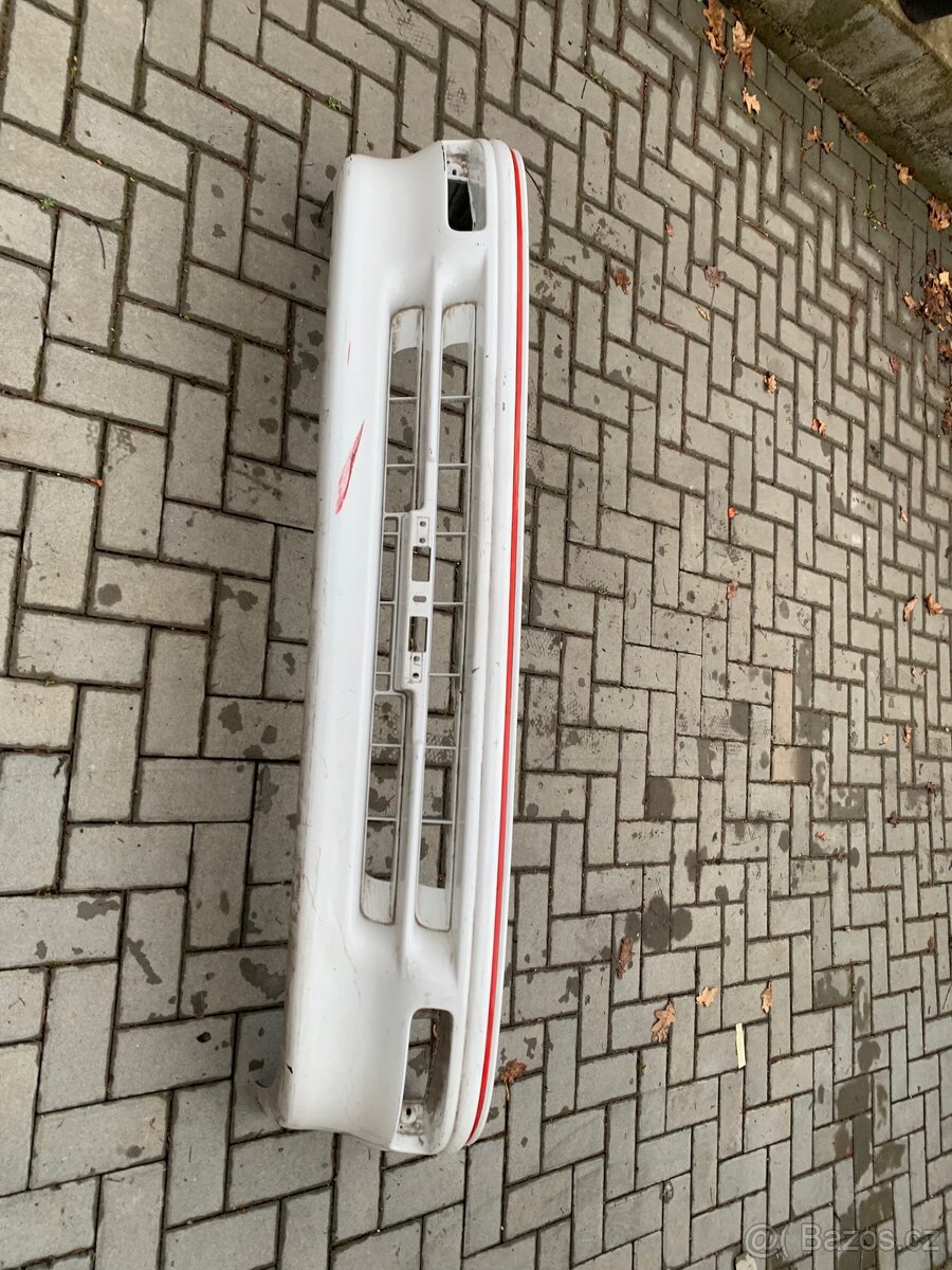 Přední nárazník toyota corolla - 3