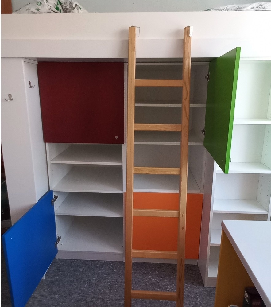 Vyšší dětská postel na skříňkách - 3