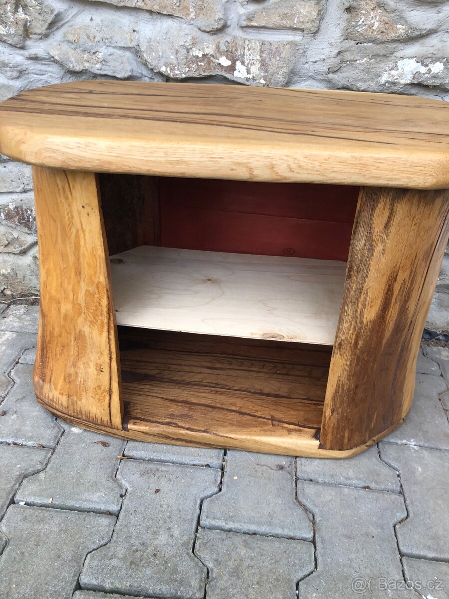 Stolek dřevěný - DUB - 3