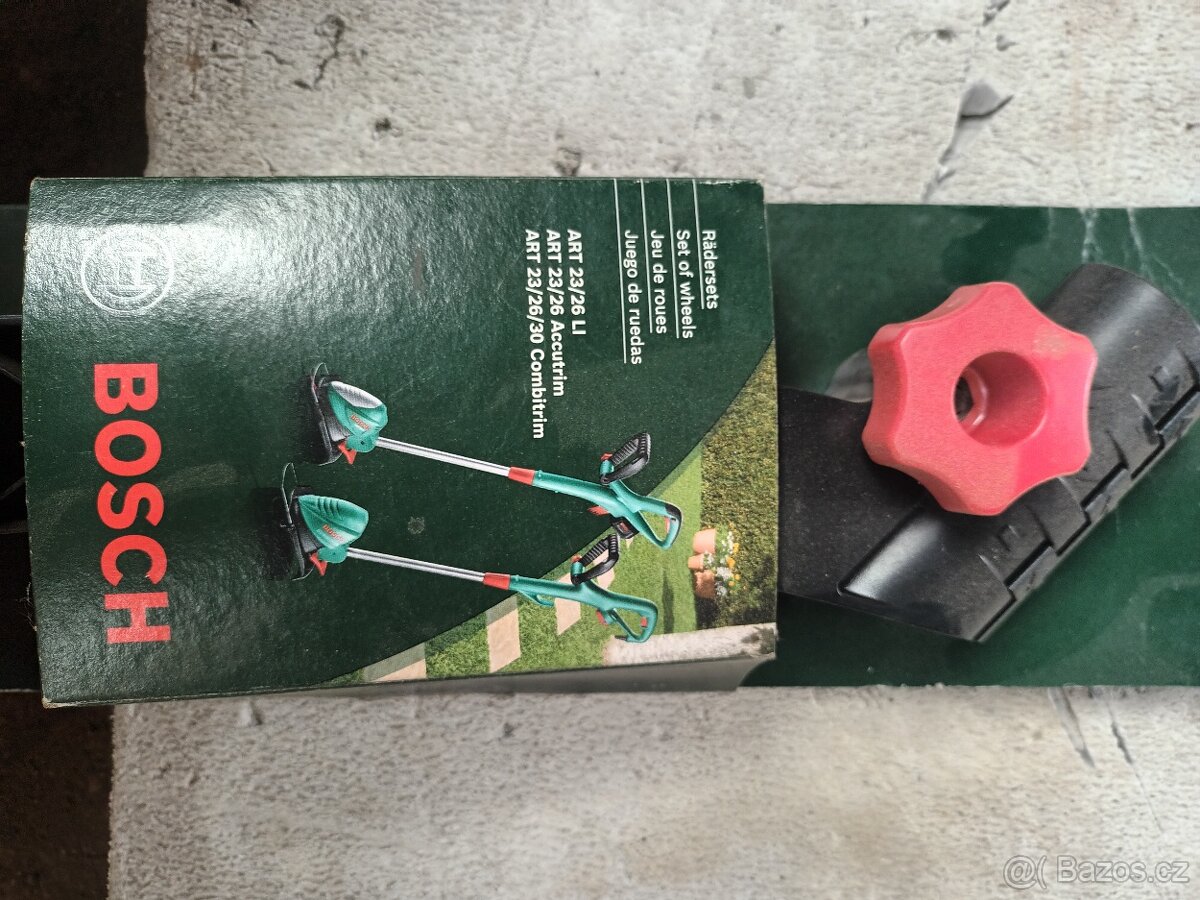 Kolečka ke strunové sekačce Bosch - 3