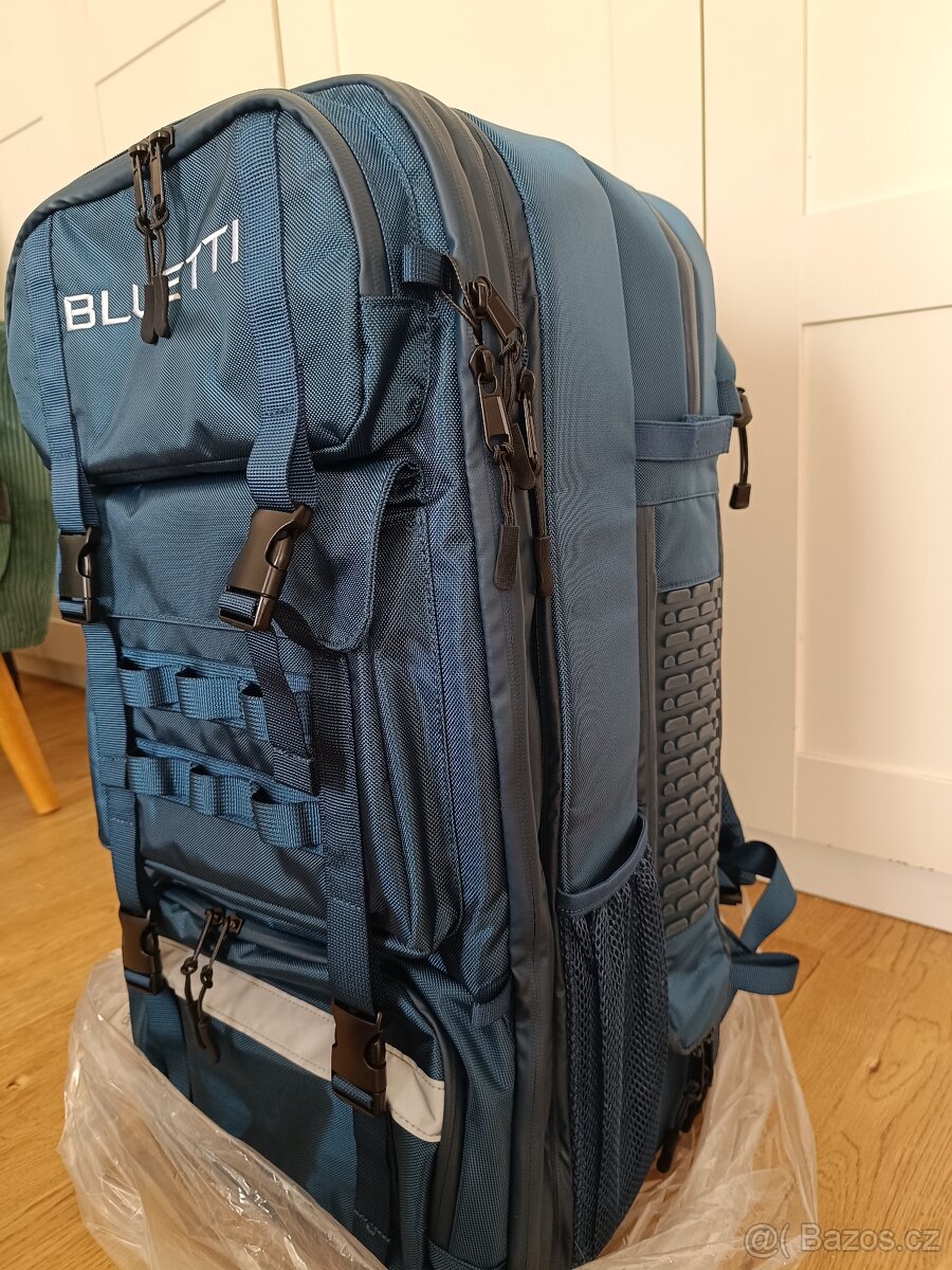 Nabíjecí stanice Bluetti Handsfree 2 s batohem - 3