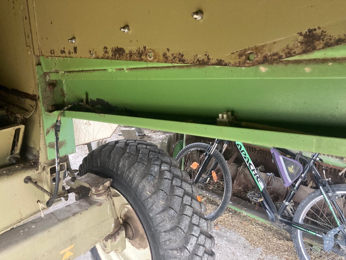 Drtič slámy e514 - 3