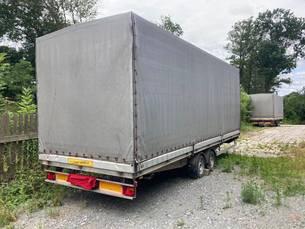 Plachtový vlek do 3,5 t - 3