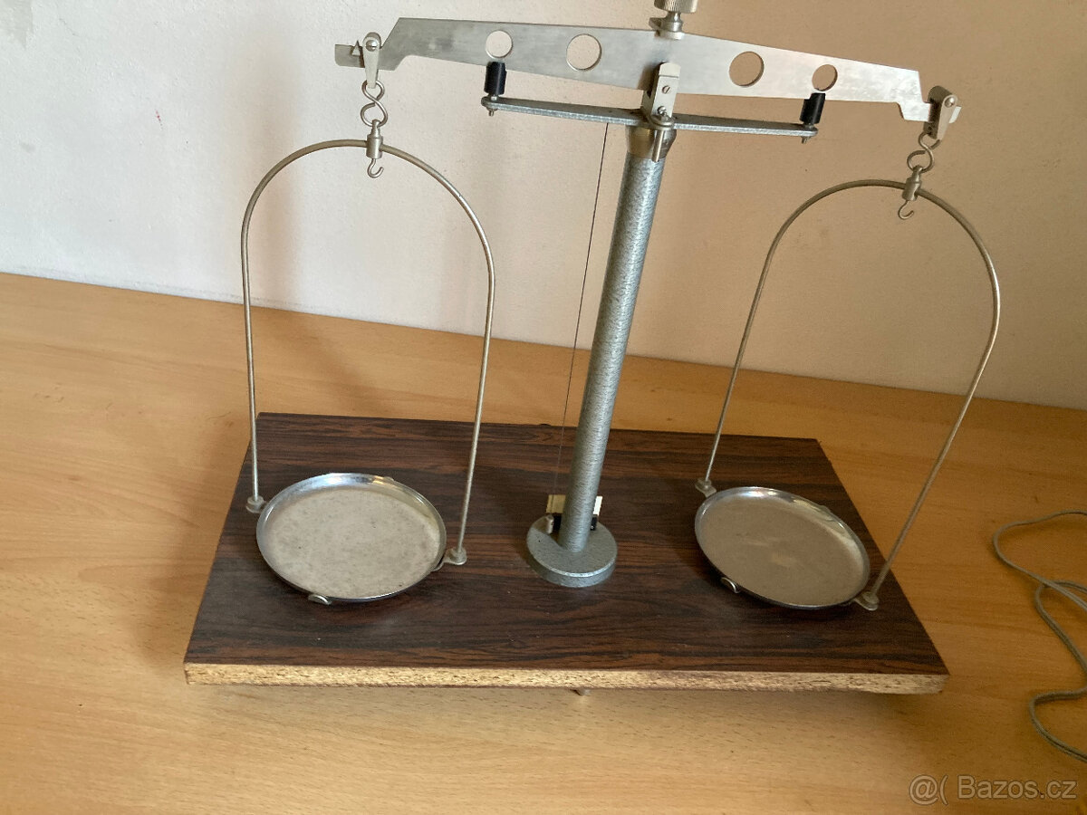 Laboratorní váhy - 3