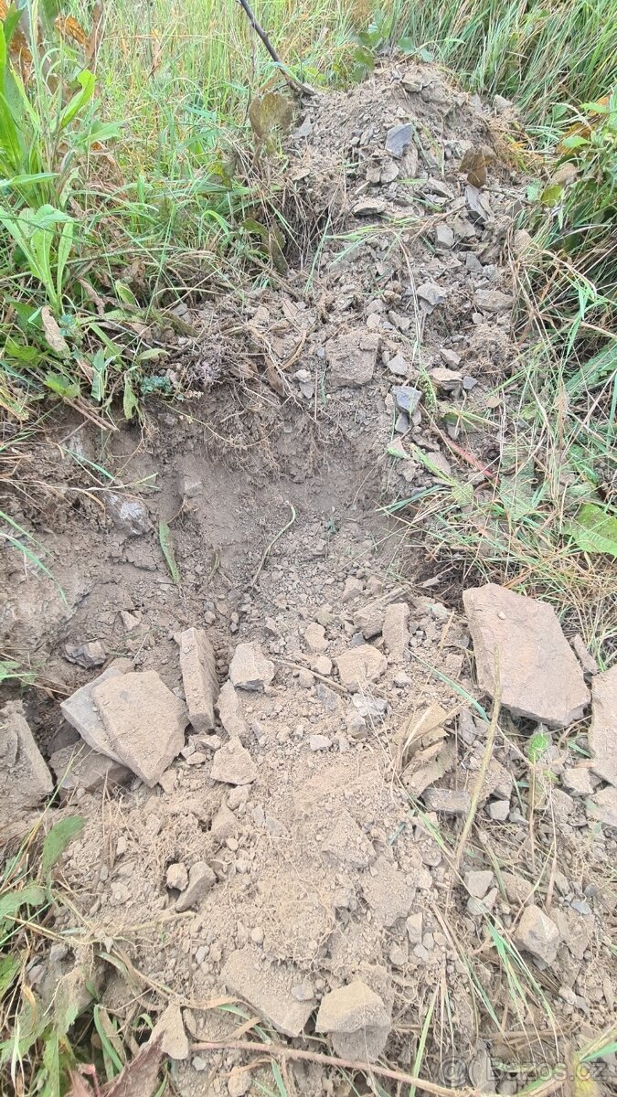 Hlína za odvoz – kamenitá / šotolina 🛻 - 3