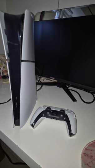 PS5 Digital Edition - 3