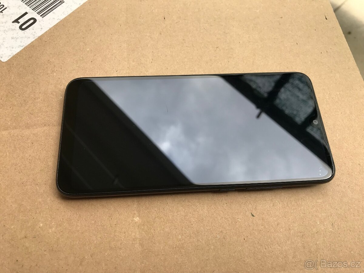 Xiaomi Redmi 7 - drobné poškození - 3