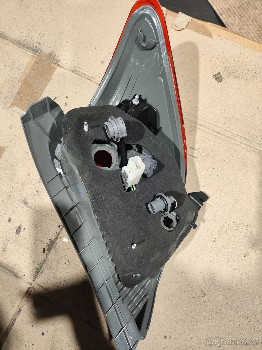 Toyota Yaris 10-20 - 3