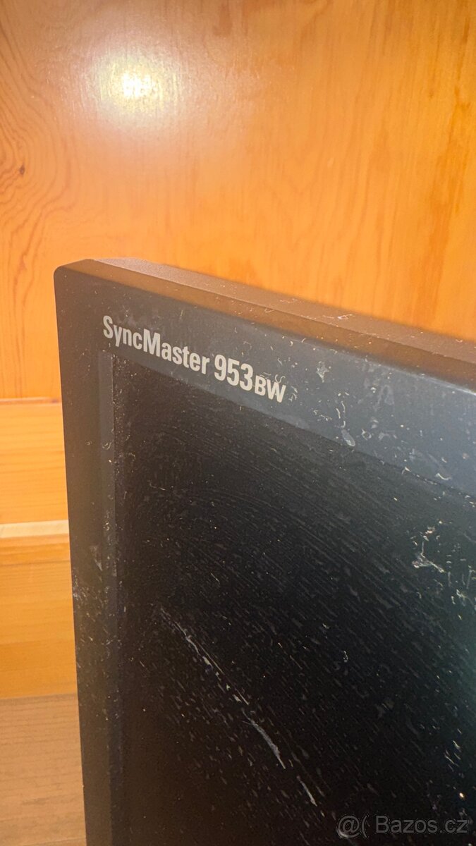 Monitor Samsung Syncmaster 953 19” - 3