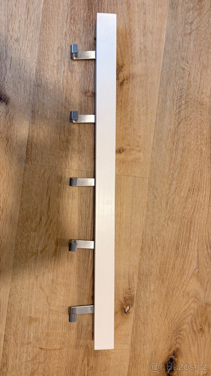 věšák Ikea Tjusig - 3