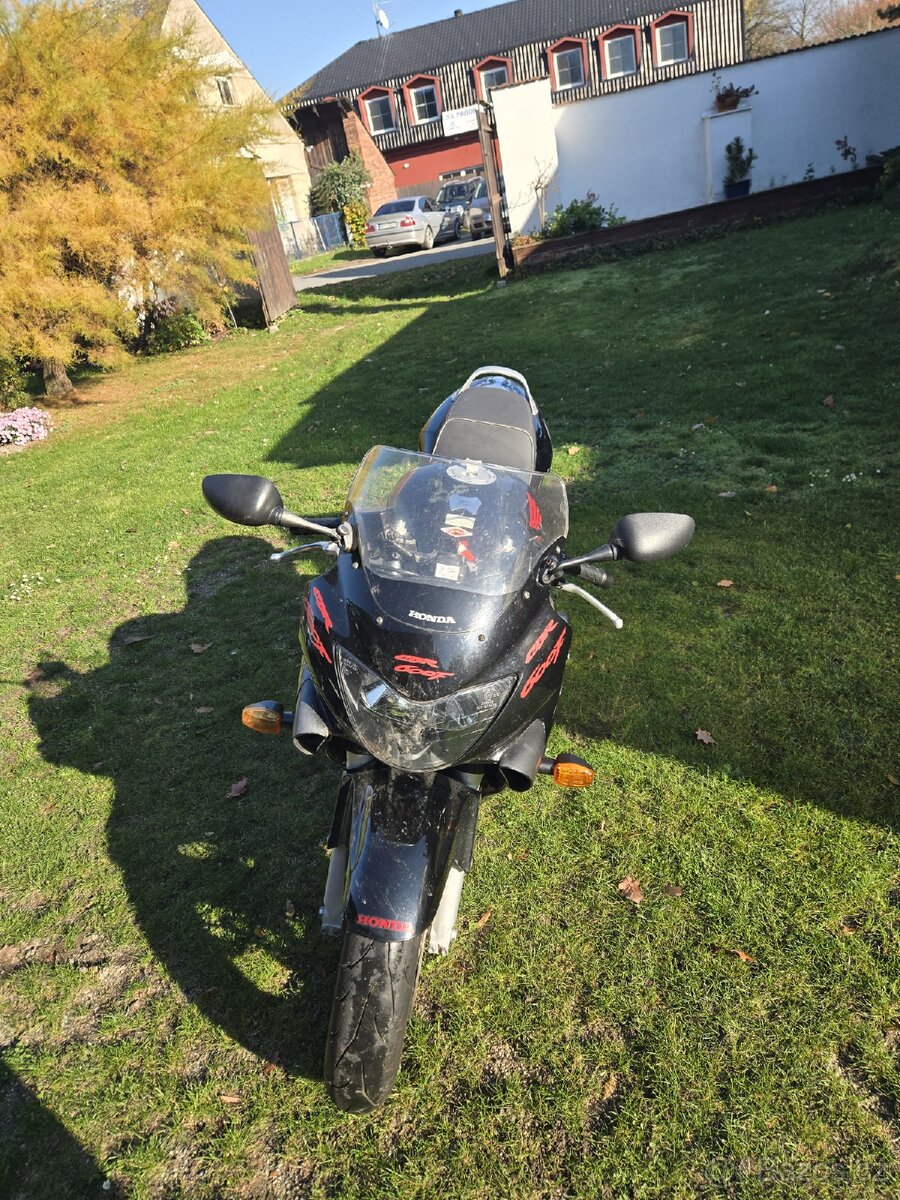 Honda CBR 600F - 3