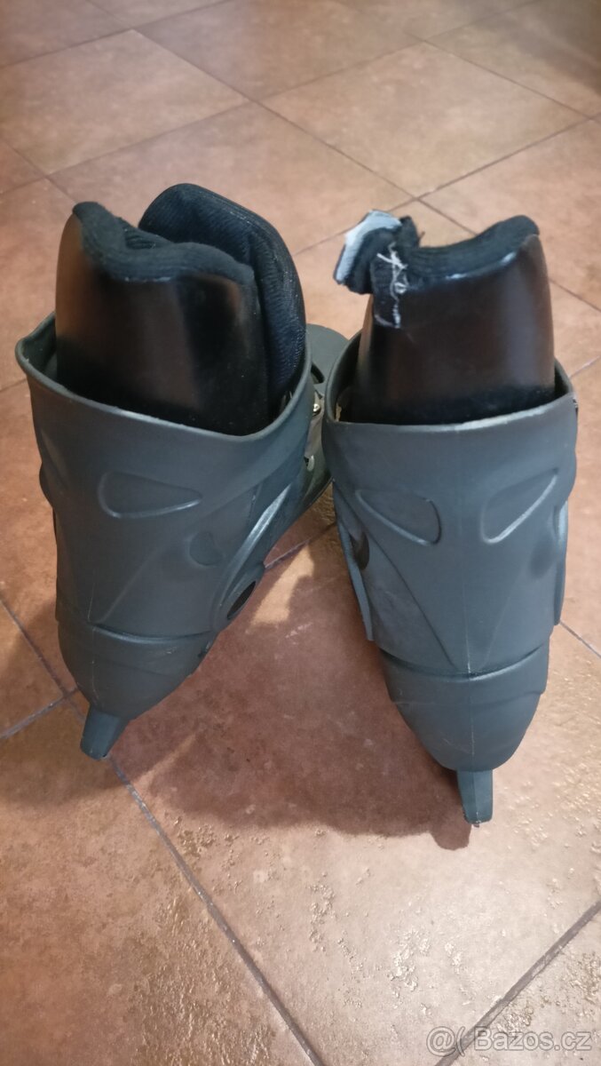 Prodám pánské brusle Hattrick vel.45 - 3