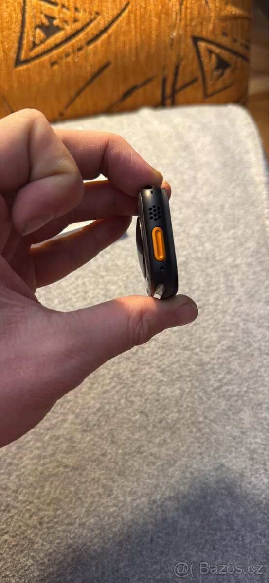 Apple Watch Ultra 2 - 3