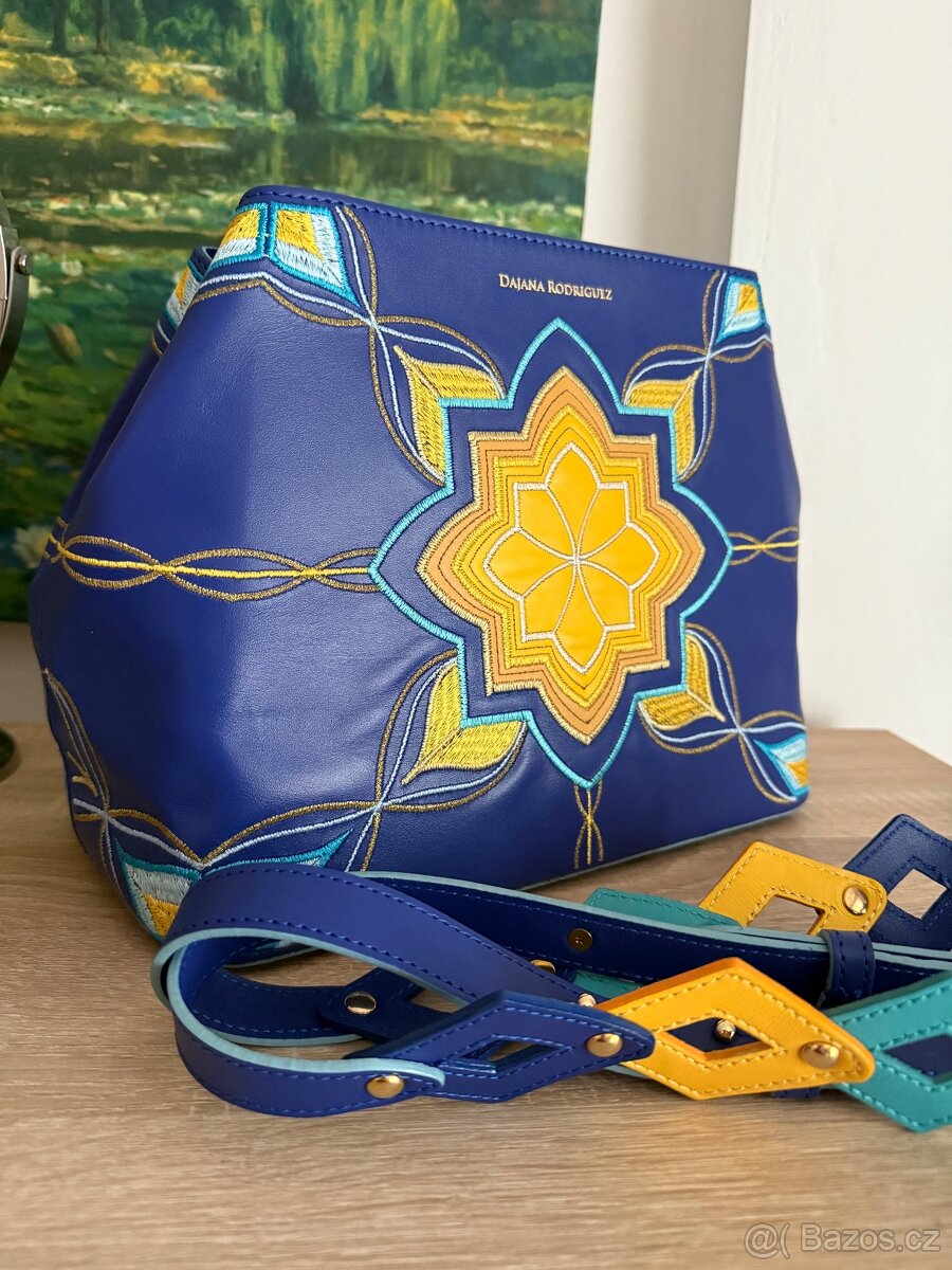 Sara Iris kožená vyšivaná kabelka Dajana Rodriguez - 3