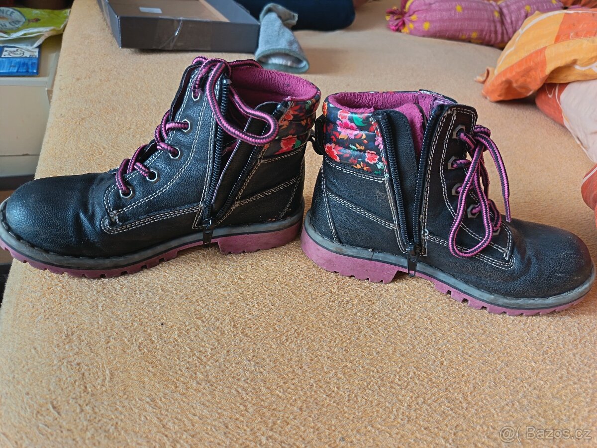 Celoroční kotníkové boty 30 - 3