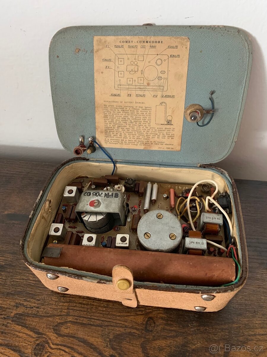 Historické rádio Tesla Comet 9 Commodore - 3
