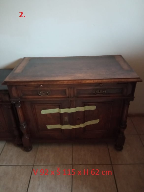 Starožitný nábytek - 3