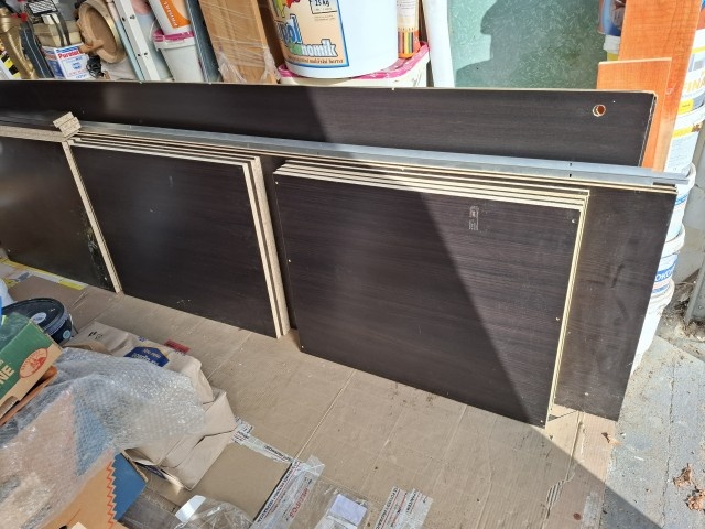 Šatní sříň IKEA prosklená - 3