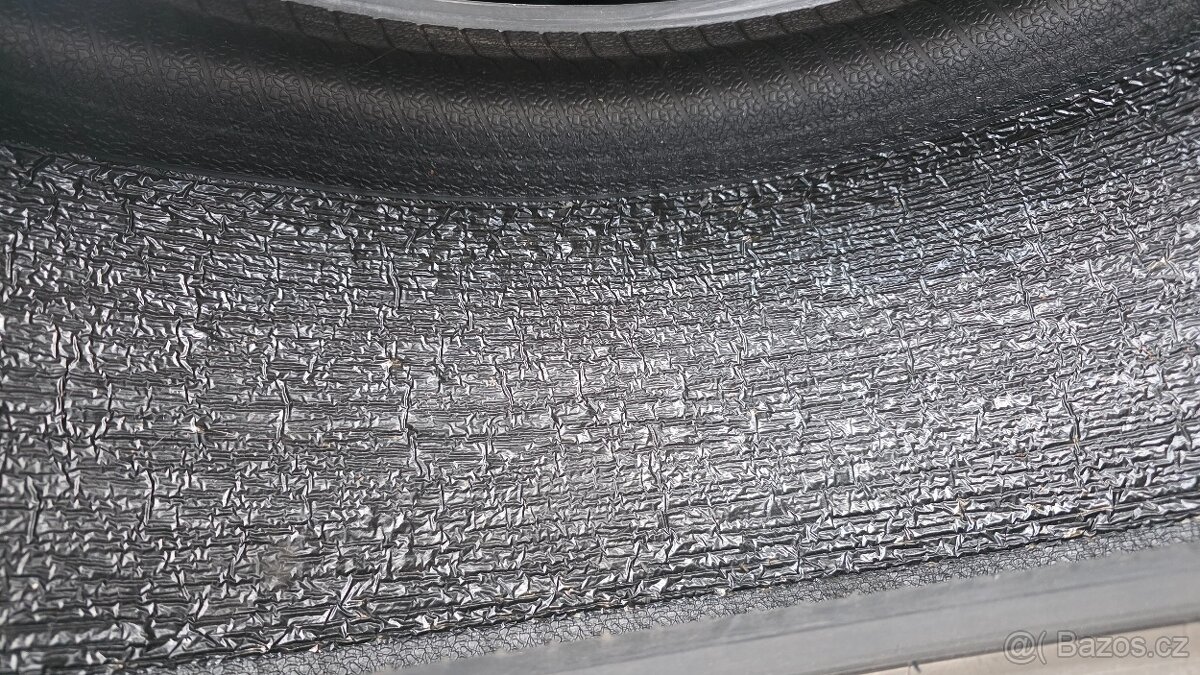 Letní pneu Pirelli 245/40 R19 - 3