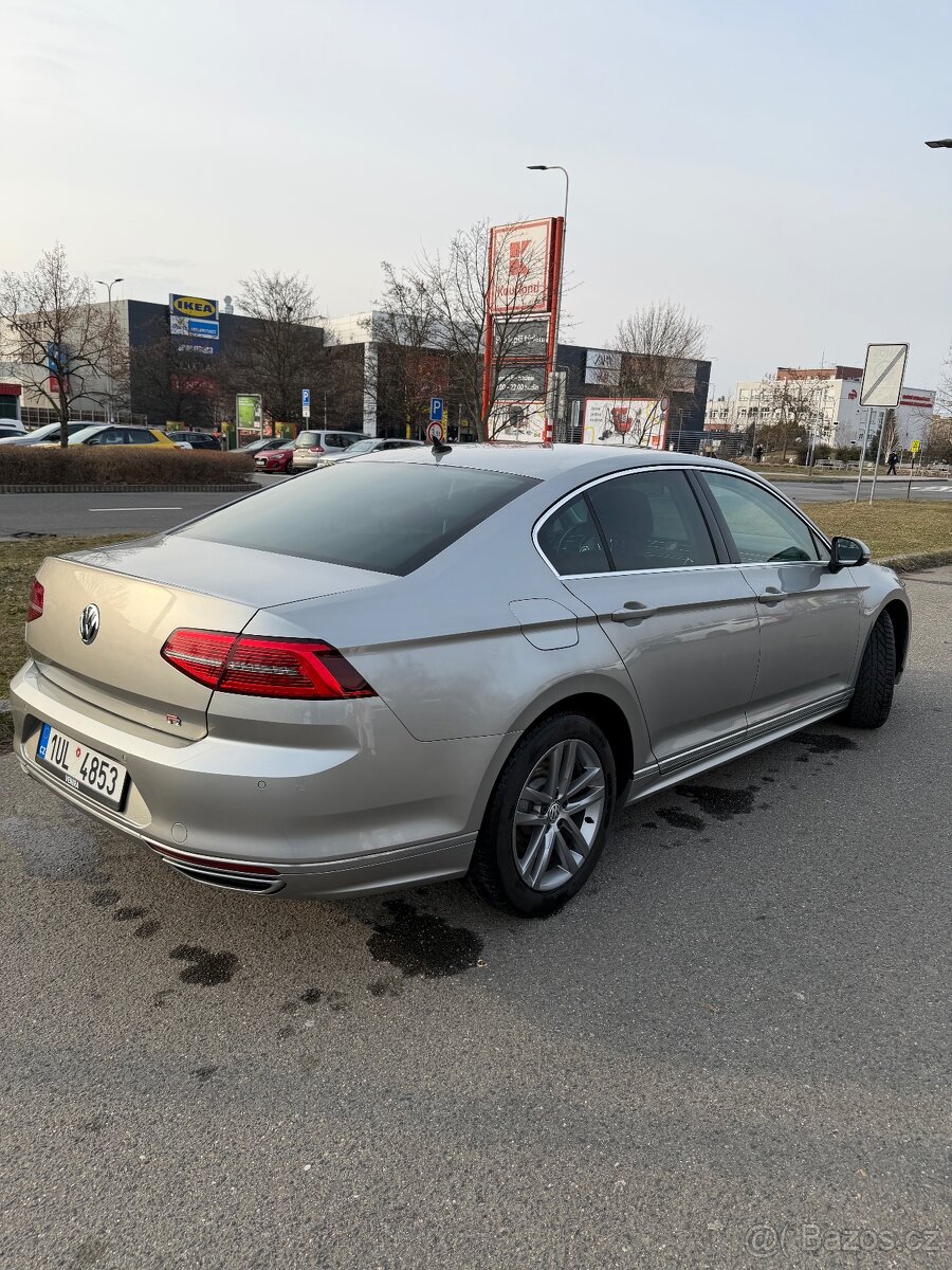 Passat B8 R-line Sedan - 3