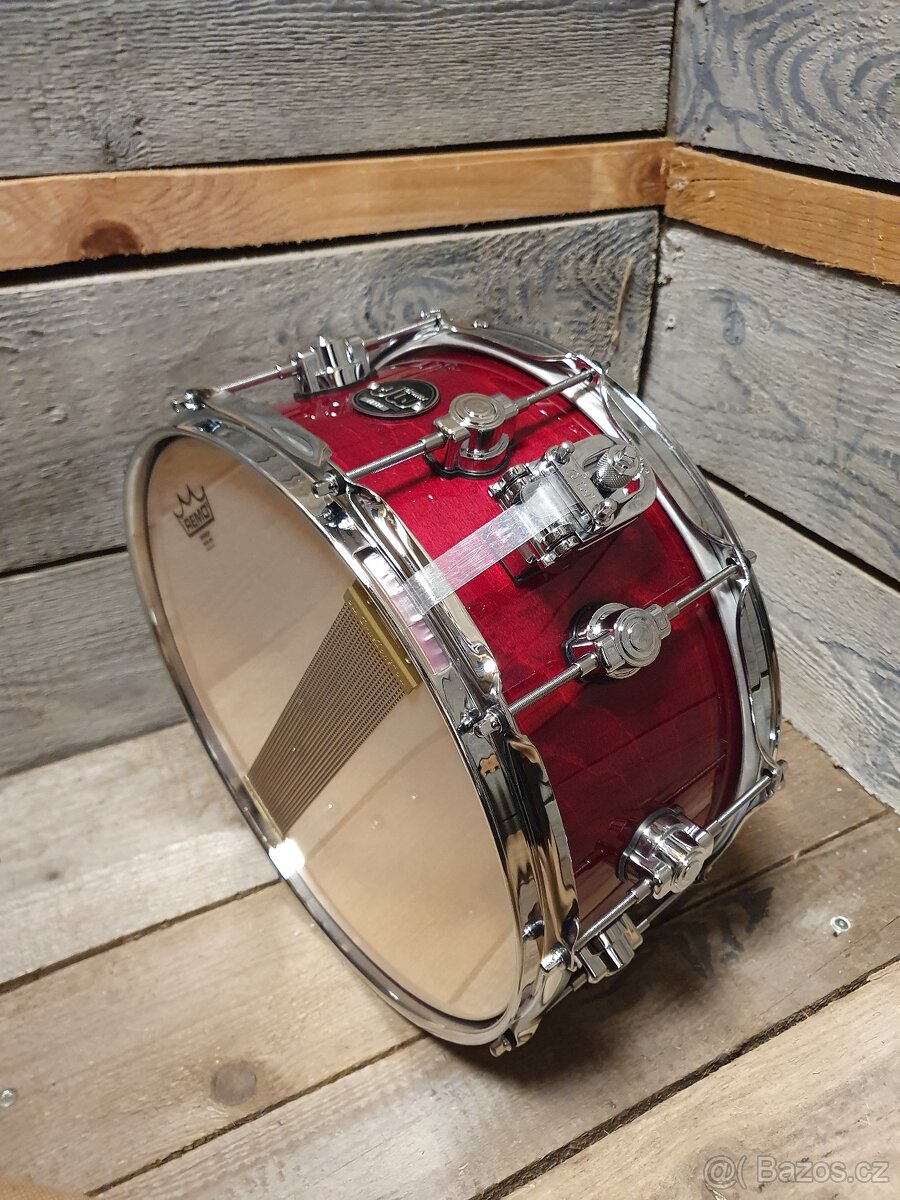 snare DW Performance 14x6,5 Cherry stain - 3