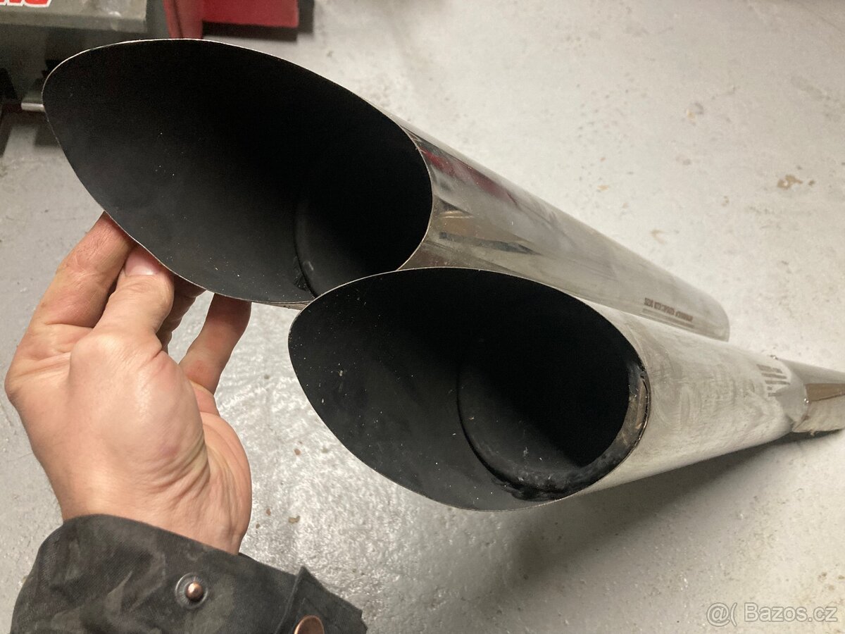 Suzuki Intruder M 1800 R - 3