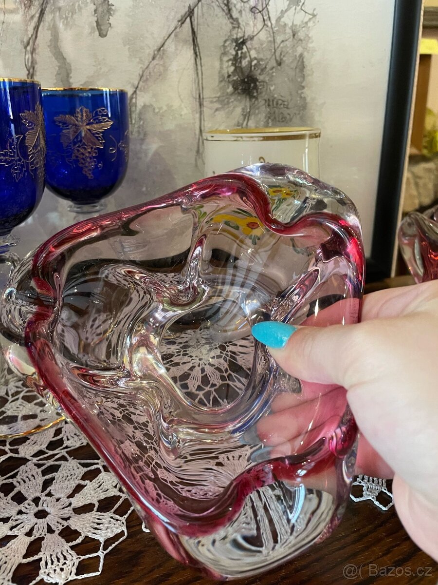 Popelníky, hutní sklo - 3