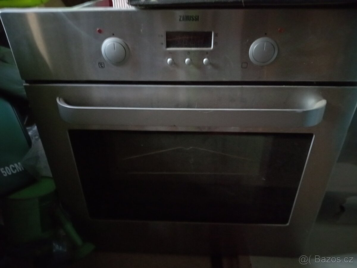 Horkovzdušná trouba zanussi - 3