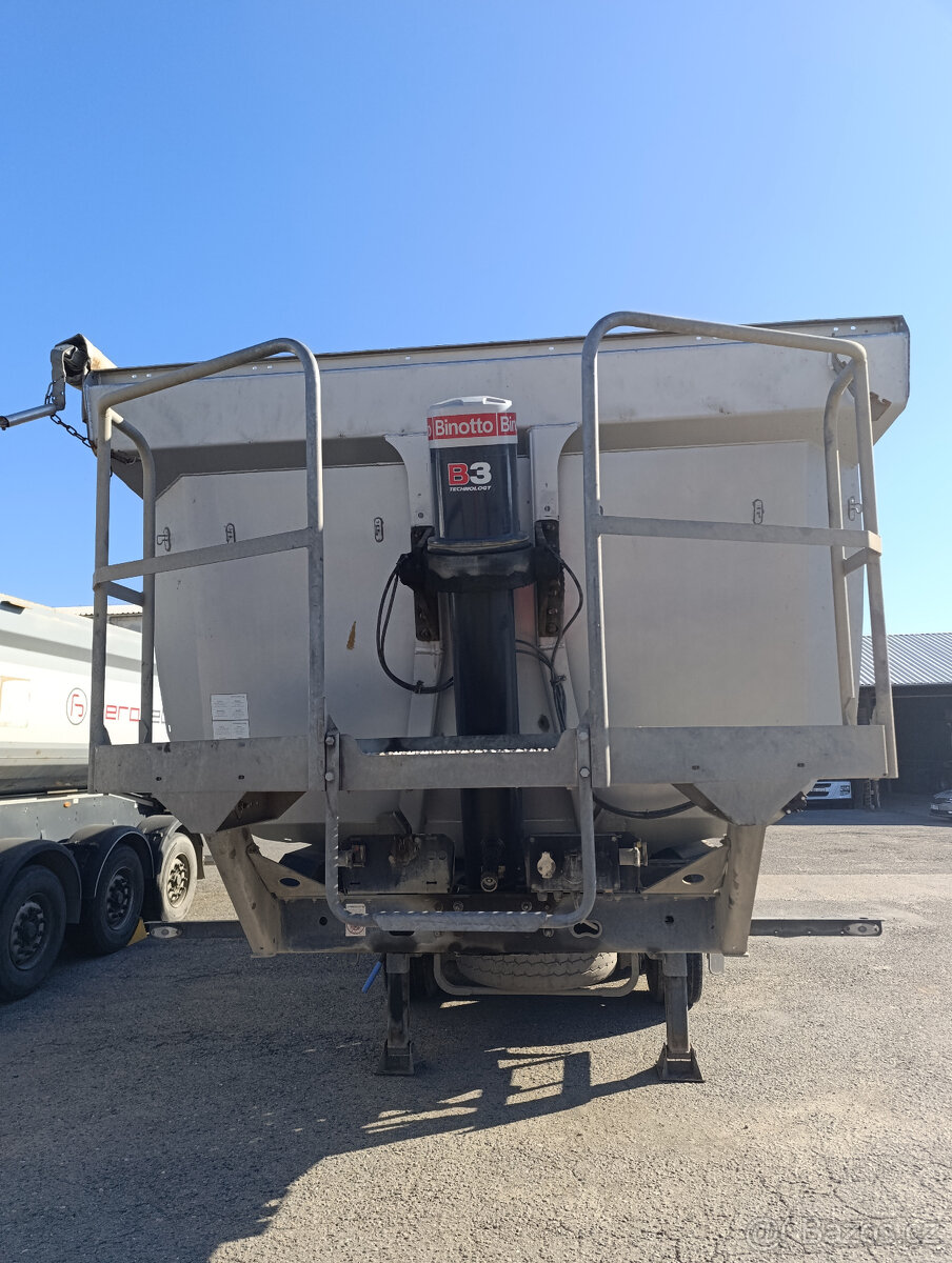 Schwarzmuller KIS -3/E - 3